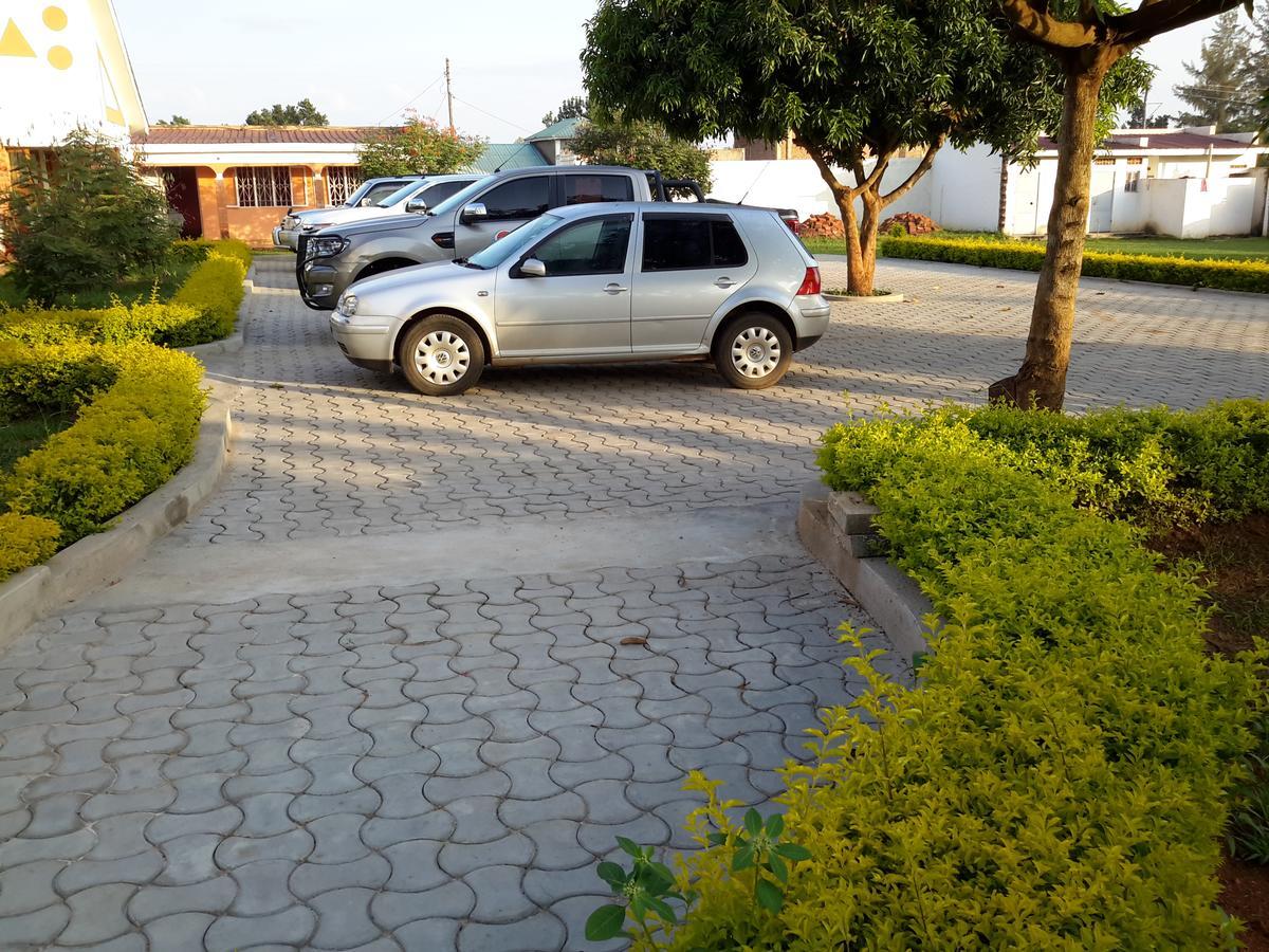 Lucia Villas Mbale Esterno foto