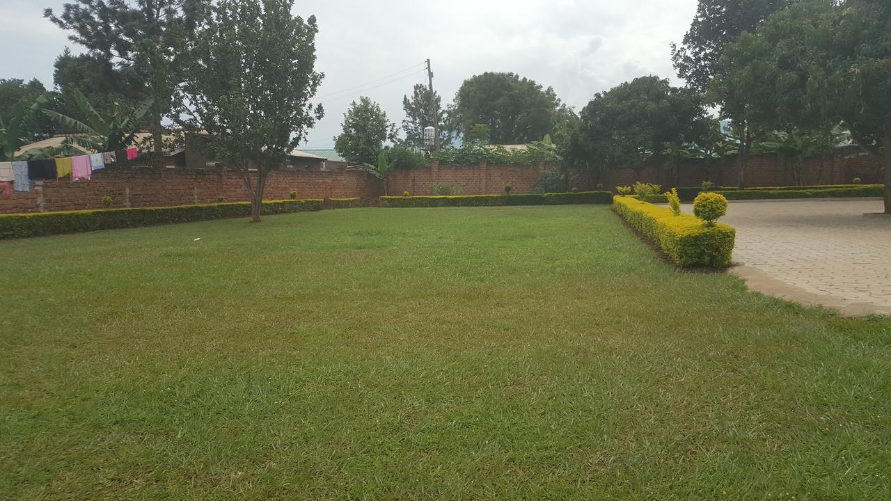 Lucia Villas Mbale Esterno foto